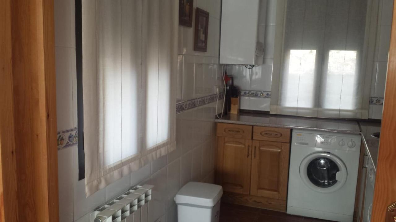 Casa Rural El Maestro I Navalosa Luaran gambar
